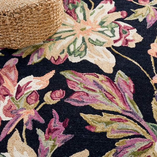 Safavieh Blossom 467 Floral Hand Tufted Rug Black / Plum BLM467Z-5
