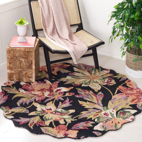 Safavieh Blossom 467 Floral Hand Tufted Rug Black / Plum BLM467Z-5