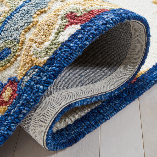 Safavieh Blossom 561 Hand Tufted 80% Wool 20% Cotton Rug BLM561A-8