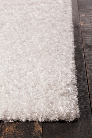 Chandra Rugs Bolero 100% Polyester Hand-Woven Contemporary Shag Rug White 9' x 13'