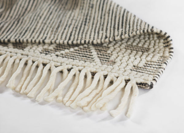 Momeni Boulder BOU-1 Hand Woven Contemporary Geometric Indoor Area Rug Charcoal 9' x 12' BOULDBOU-1CHR90C0