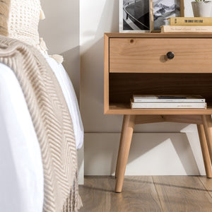 Walker Edison Mid Century Mid-century Modern/Modern 1-Drawer Mid-Century Solid Wood Nightstand BR25MC1DNP