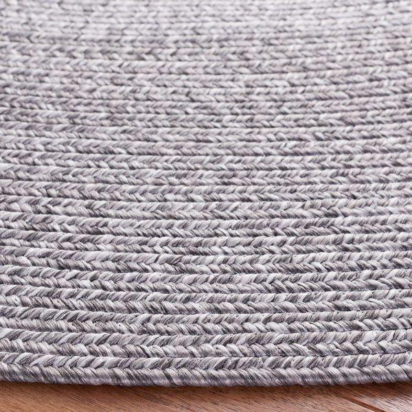 Safavieh Braided 220 Hand Woven 100% Polypropylene Pile Rug BRA220F-8OV