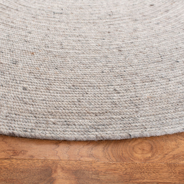 Safavieh Braided 901 Hand Woven 60% Wool, 40% Cotton Rug BRD901G-8R