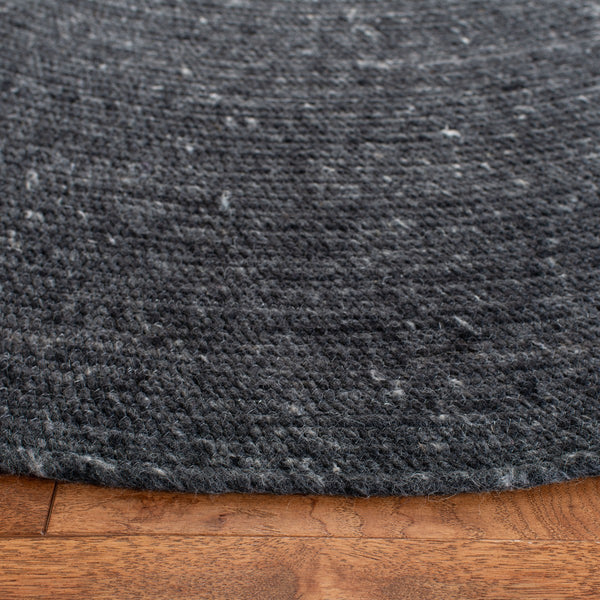 Safavieh Braided 901 Hand Woven 60% Wool, 40% Cotton Rug BRD901Z-8R