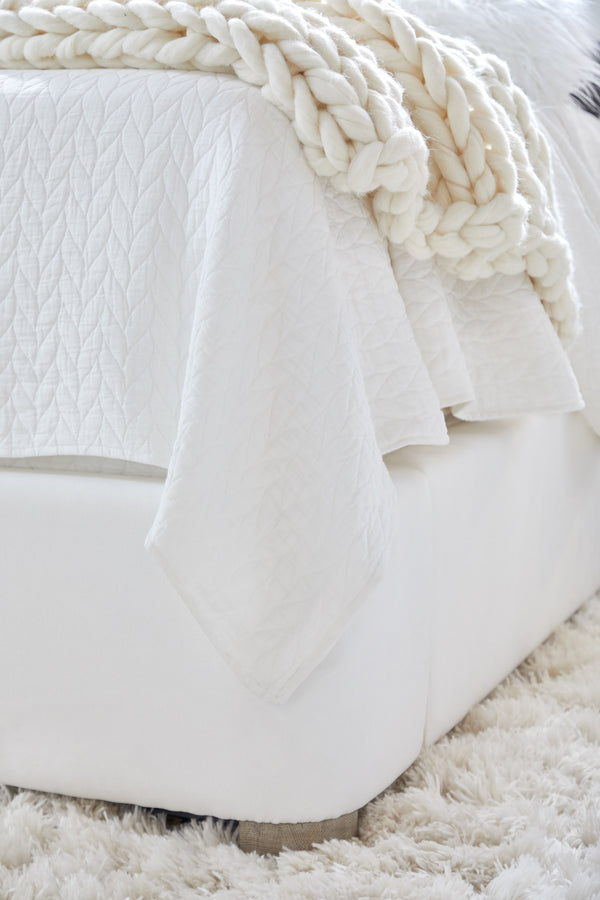 Essentials for Living Stitch & Hand - Dining & Bedroom Balboa Standard King Bed 7128-3.LPPRL/NG