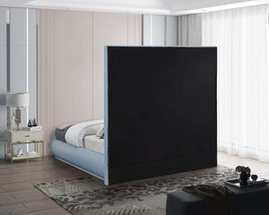 Brooke Linen Textured Fabric / Engineered Wood / Foam Mid Century Modern Light Blue Linen Textured Fabric Queen Bed - 70" W x 89" D x 72" H