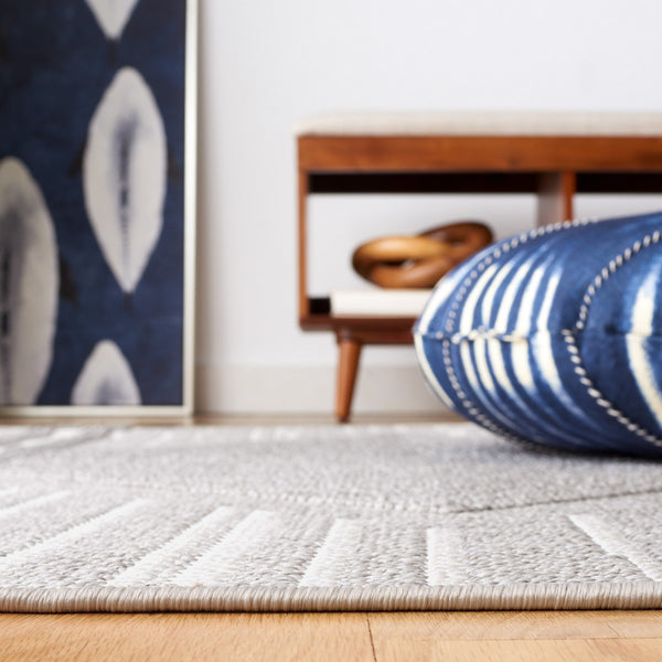 Safavieh Camden 656 Modern Power Loomed Rug Grey / Ivory CAD656F-9