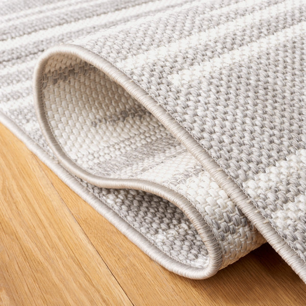 Safavieh Camden 656 Modern Power Loomed Rug Grey / Ivory CAD656F-9