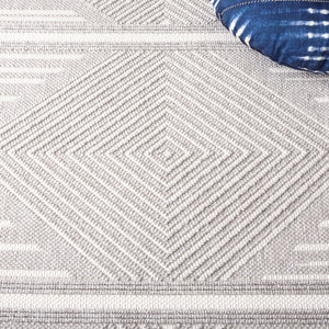 Safavieh Camden 656 Modern Power Loomed Rug Grey / Ivory CAD656F-9