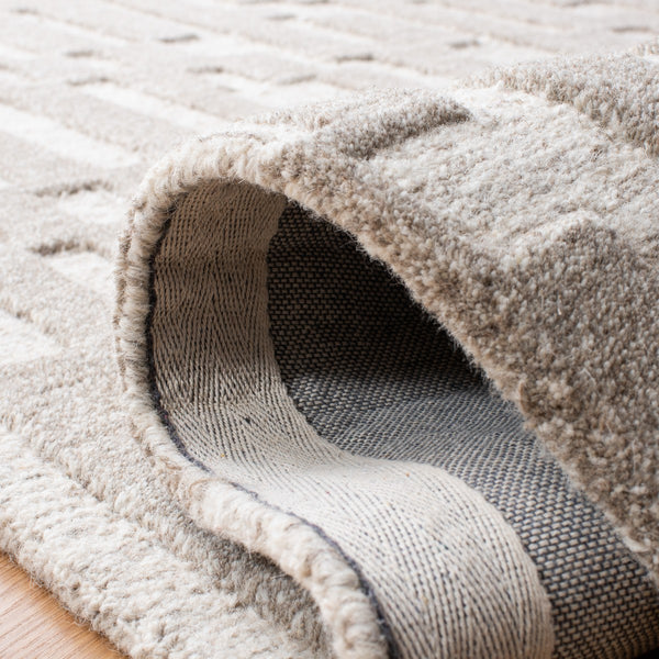 Safavieh Cambridge 734 Hand Tufted Wool Rug CAM734B-8