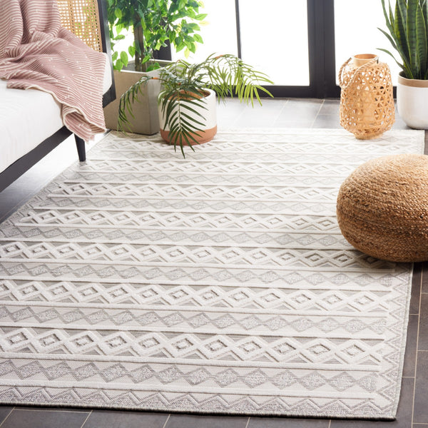 Safavieh Cabana 418 Power Loomed Indoor / Outdoor Rug Grey / Ivory 9' x 12'