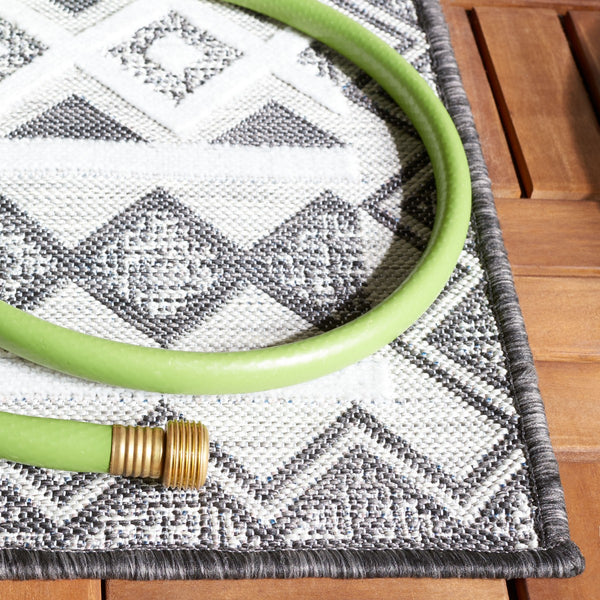 Safavieh Cabana 418 Power Loomed Indoor / Outdoor Rug Black / Grey Ivory 9' x 12'