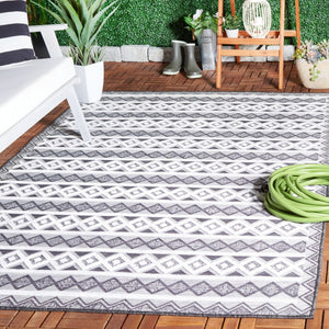 Safavieh Cabana 418 Power Loomed Indoor / Outdoor Rug Black / Grey Ivory 9' x 12'