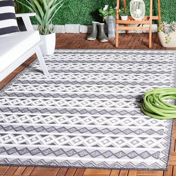 Safavieh Cabana 418 Power Loomed Indoor / Outdoor Rug Black / Grey Ivory 9' x 12'