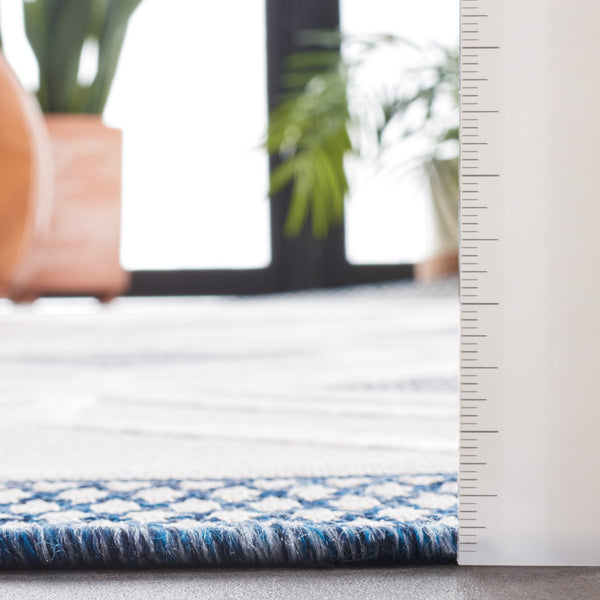 Safavieh Cabana 420 Power Loomed Indoor / Outdoor Rug Ivory / Navy 9' x 12'