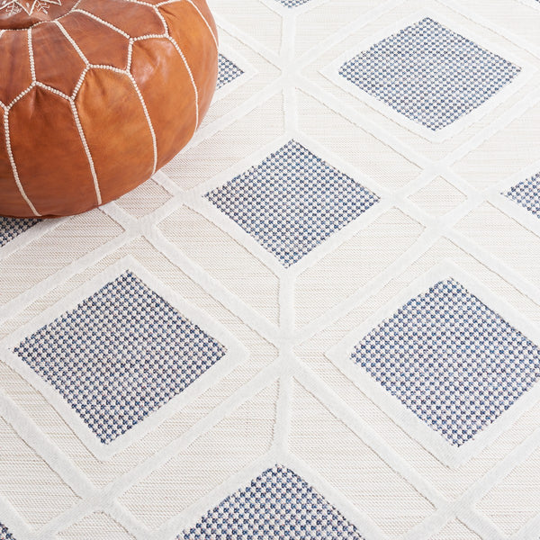 Safavieh Cabana 420 Power Loomed Indoor / Outdoor Rug Ivory / Navy 9' x 12'