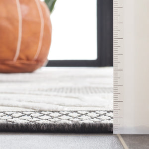 Safavieh Cabana 420 Power Loomed Indoor / Outdoor Rug Ivory / Black 9' x 12'