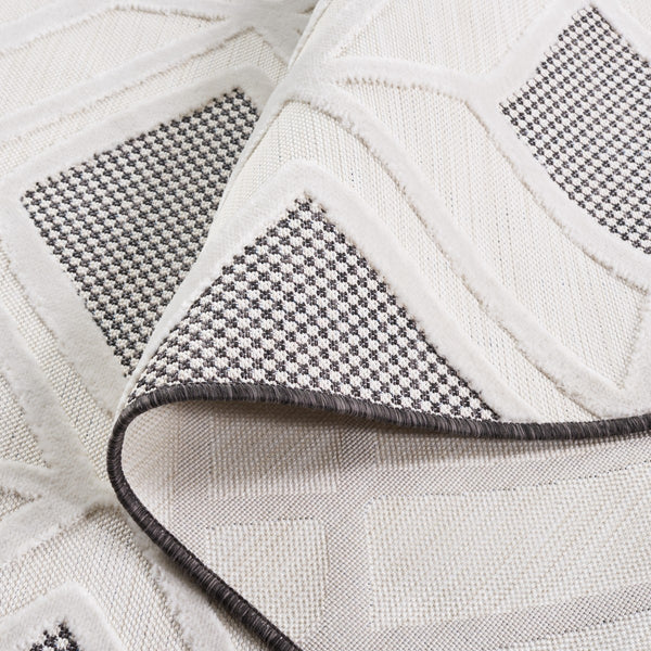 Safavieh Cabana 420 Power Loomed Indoor / Outdoor Rug Ivory / Black 9' x 12'