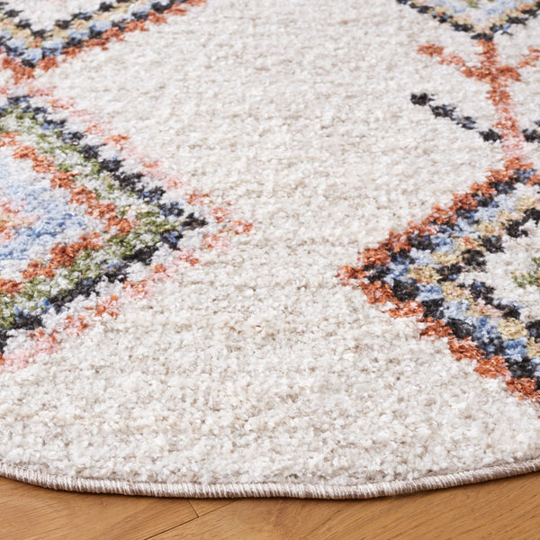 Chapel Power Loomed Bohemian Area Rug - Stylish Polyester Design for Chic Home Decor Enhancement