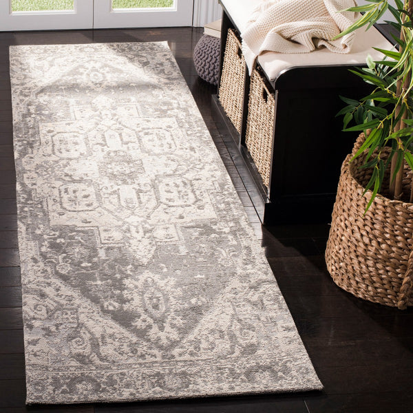 Safavieh Classic Vintage 111 Power Loomed Polyester Rug CLV111F-28