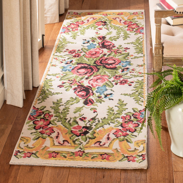 Safavieh Classic Vintage 112 Power Loomed Polyester Rug CLV112A-28