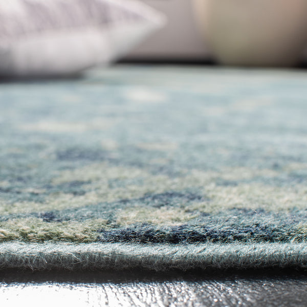 Safavieh Constellation Vintage 749 Power Loomed 67.7% Viscose/20.6% Polyester/11.8% Cotton Rug CNV749-2224-3