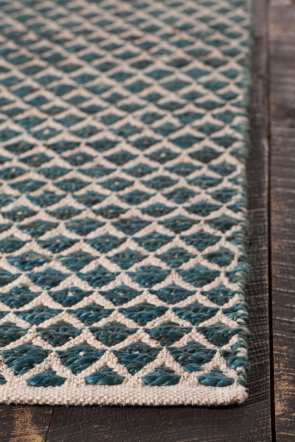 Chandra Rugs Costa 60% Jute + 40% Cotton Hand-Woven Contemporary Rug Blue/White 7'9 x 10'6