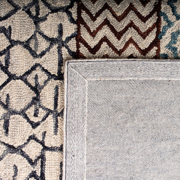 Capri 502 Contemporary Hand Tufted 80% Wool, 20% Cotton Rug Ivory / Charcoal