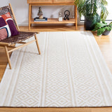 Safavieh Capri 706 Hand Tufted 70% Pet Polyester/20% Bleach Ply/10% Viscose Rug CPR706B-8