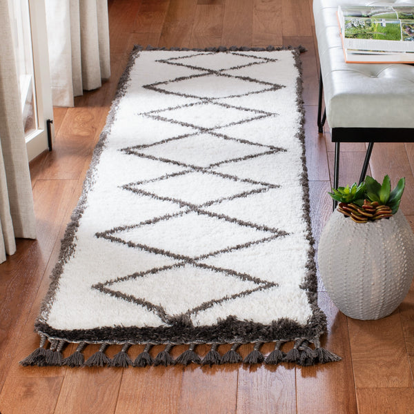 Safavieh Carmella Shag 222 POWER LOOMED 100% POLYESTER Shag & Flokati Rug CRM222A-4
