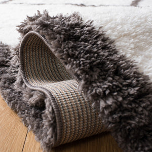 Safavieh Carmella Shag 222 POWER LOOMED 100% POLYESTER Shag & Flokati Rug CRM222A-4
