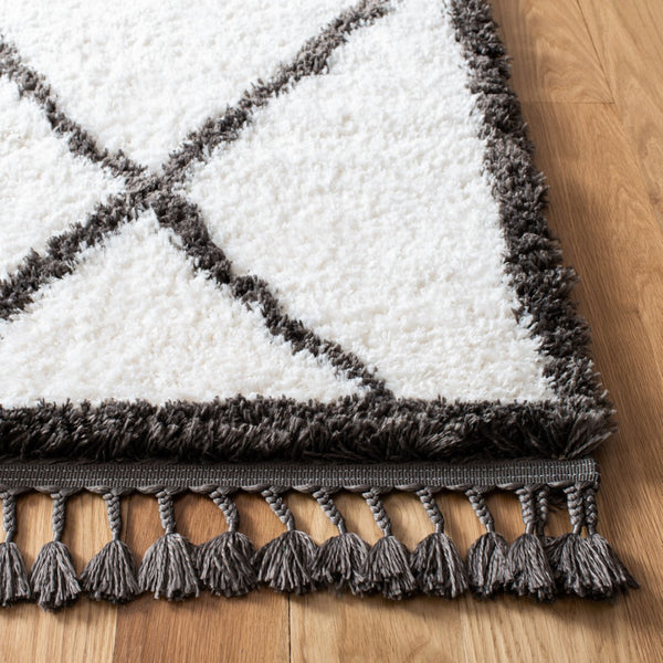 Safavieh Carmella Shag 224 POWER LOOMED 100% POLYESTER Shag & Flokati Rug CRM224A-4