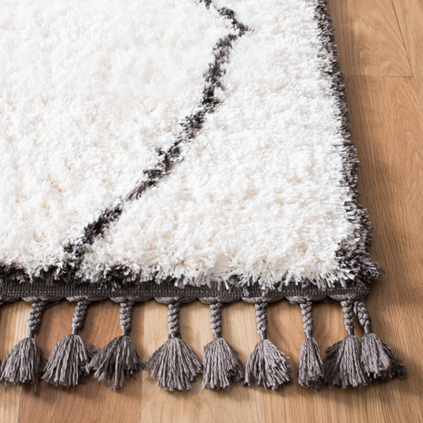 Safavieh Carmella Shag 226 POWER LOOMED 100% POLYESTER Shag & Flokati Rug CRM226A-4