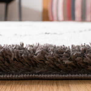 Safavieh Carmella Shag 226 POWER LOOMED 100% POLYESTER Shag & Flokati Rug CRM226A-4