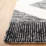 Safavieh Casbalanca 225 Hand Tufted Pile Content: 100% Wool Rug Ivory / Black Pile Content: 100% Wool CSB225Z-5