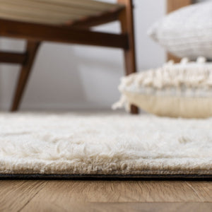 Safavieh Casablanca 376 Hand Tufted Wool Bohemian Rug CSB376A-8