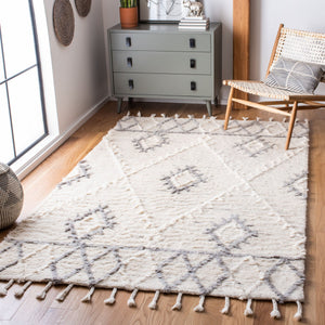 Safavieh Casablanca 453 With Tassel 100% Wool Pile Hand Tufted Rug CSB453A-9