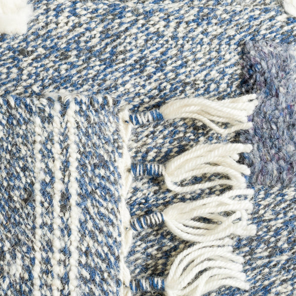 Casablanca 523 Hand Knotted 100% Wool Rug with Elegant Tassel Detailing for Luxurious Spaces