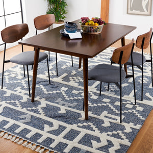 Casablanca 523 Hand Knotted 100% Wool Rug with Elegant Tassel Detailing for Luxurious Spaces