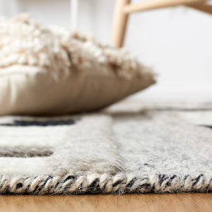 Casablanca 526 Hand Knotted 100% Wool Rug with Luxurious Tassels for Elegant Home Decor