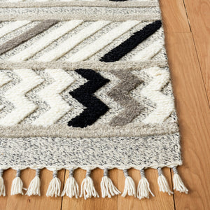 Casablanca 526 Hand Knotted 100% Wool Rug with Luxurious Tassels for Elegant Home Decor