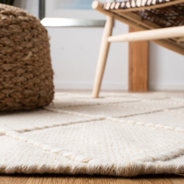 Casablanca 575 With Tassel Handloomed 80% Wool, 20% Cotton Bohemian Rug Beige / Ivory 80% WOOL, 20% COTTON CSB575B-5