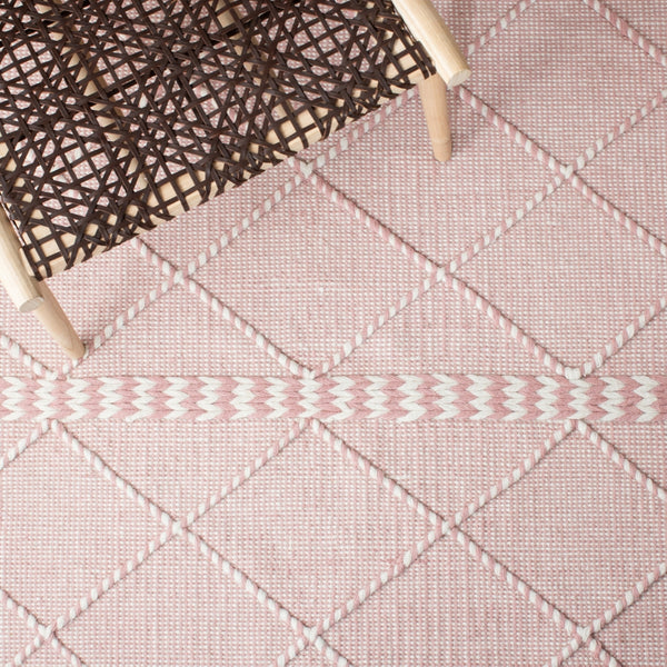 Casablanca 575 With Tassel Handloomed 80% Wool, 20% Cotton Bohemian Rug Pink / Ivory 80% WOOL, 20% COTTON CSB575U-5