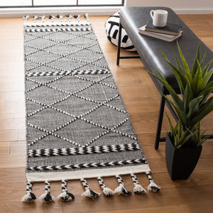Casablanca 575 With Tassel Handloomed 80% Wool, 20% Cotton Bohemian Rug Black / Ivory 80% WOOL, 20% COTTON CSB575Z-28