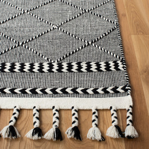 Casablanca 575 With Tassel Handloomed 80% Wool, 20% Cotton Bohemian Rug Black / Ivory 80% WOOL, 20% COTTON CSB575Z-5