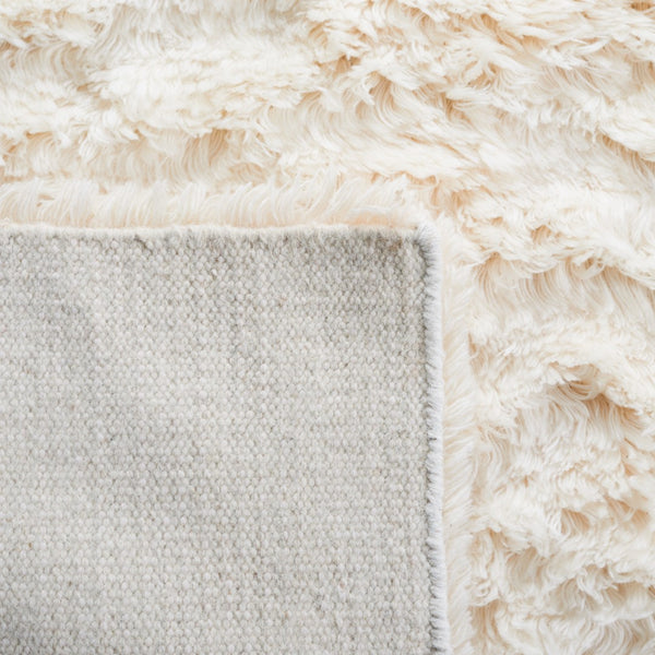 Safavieh Casablanca 701 Hand Woven 85% Wool/15% Cotton Rug CSB701A-8