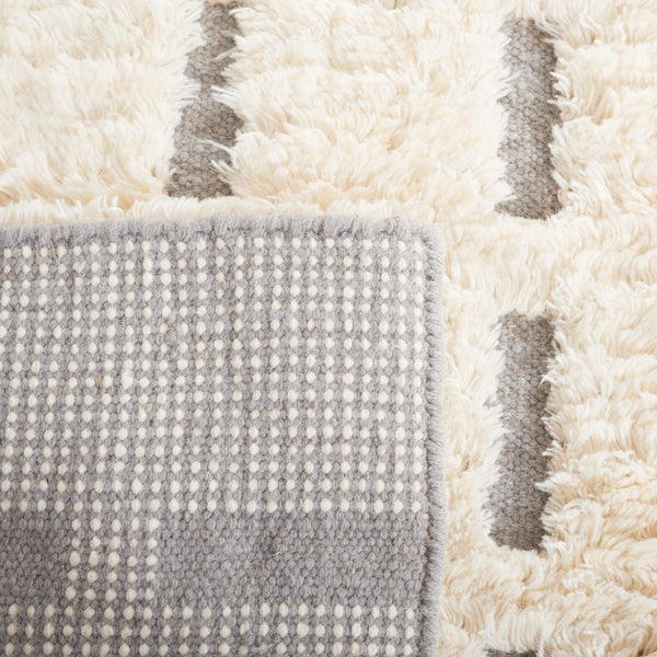 Safavieh Casablanca 705 Hand Woven 85% Wool/15% Cotton Rug CSB705F-8