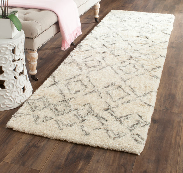 Casablanca Shag Hand-Tufted Rug in Luxurious New Zealand Wool for Cozy and Stylish Interiors