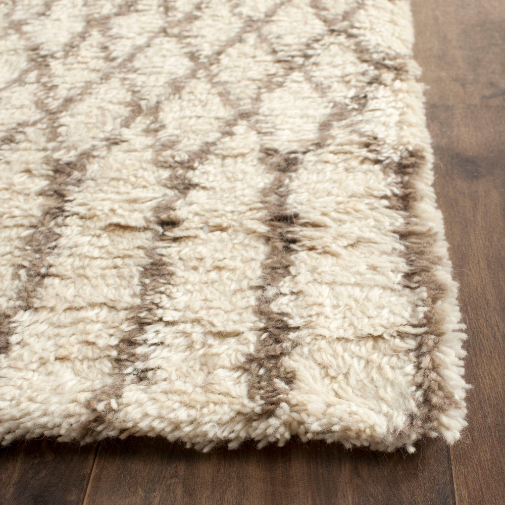 Casablanca Shag Hand-Tufted Rug in Luxurious New Zealand Wool & Cotton for Elegant Home Décor